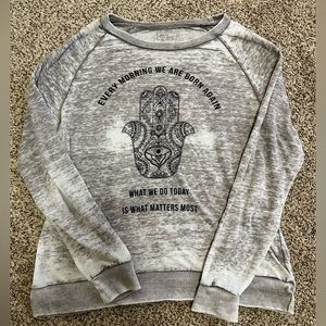 Women’s Gray Long Sleeve Shirt
